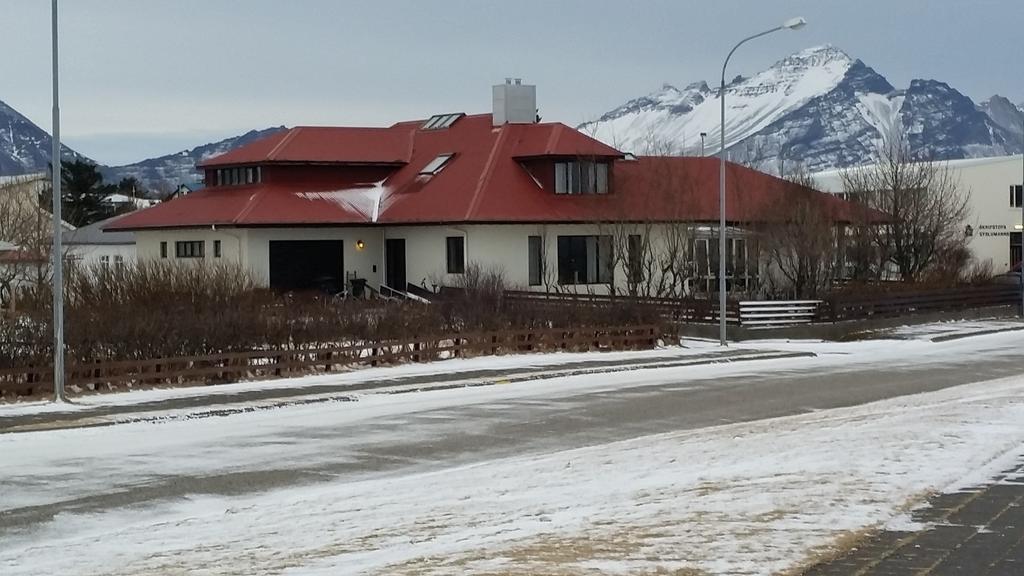 Apotek Guesthouse Höfn Eksteriør billede